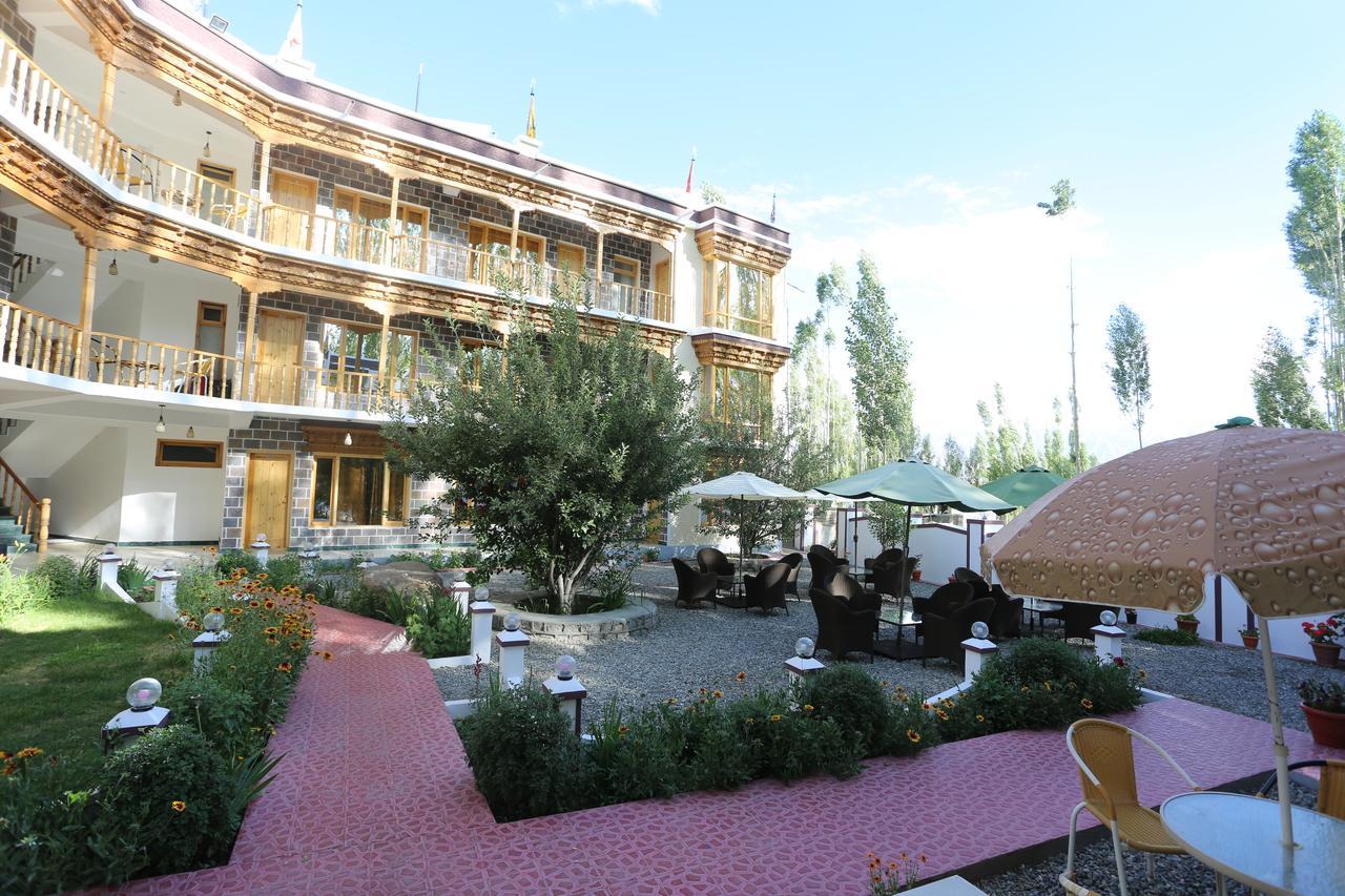 Hotel Lhalingkha Λεχ Εξωτερικό φωτογραφία